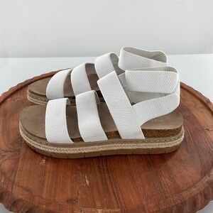 Madden Girl Lomie White Elastic Ankle Strap Sandals Women’s 9